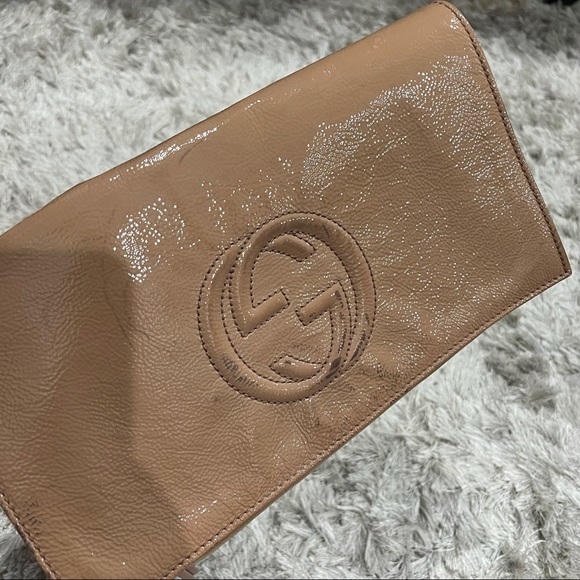 SOLD!!! Gucci Clutch - Picture 4 of 9